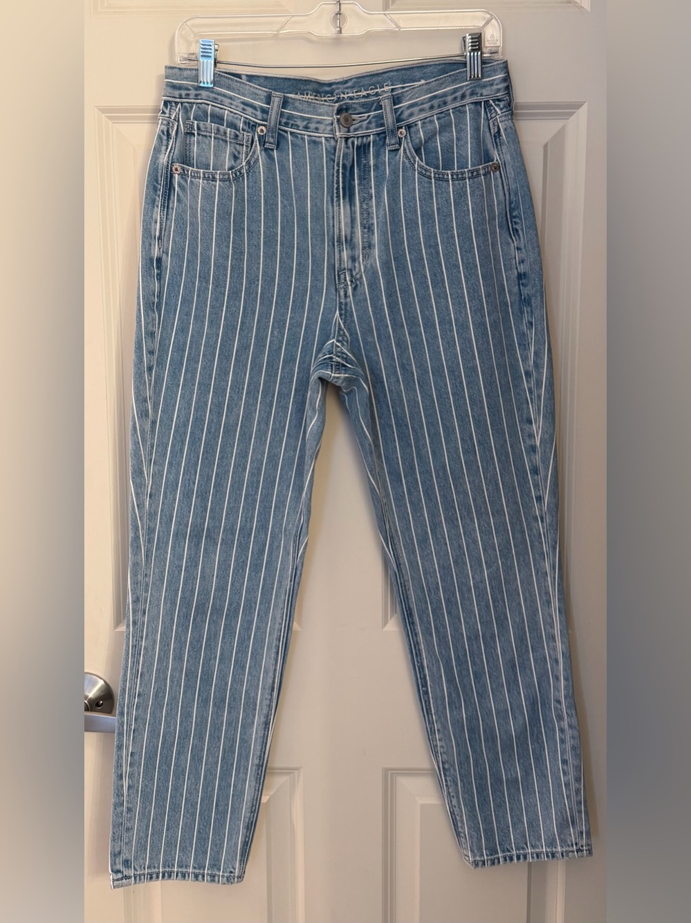 American Eagle 100% Cotton Pinstripe Mom Jeans, Size 6 Short